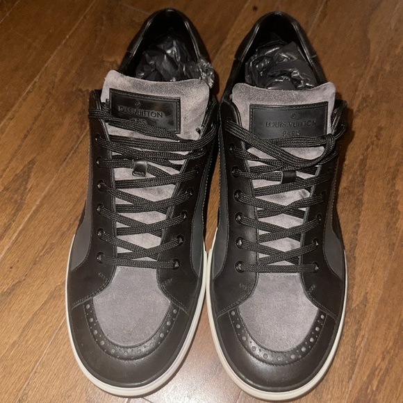 Men’s Louis VuittonLeather Low-Top Sneakers Size 13 - Picture 1 of 4